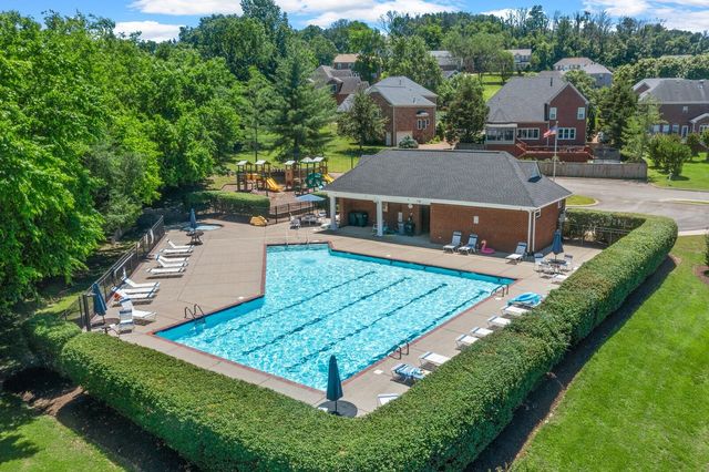 1012 Heathfield Cir, Brentwood, TN 37027