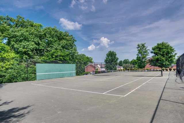 1012 Heathfield Cir, Brentwood, TN 37027