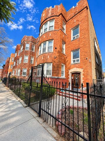 7823 S Cornell Avenue, Chicago, IL 60649