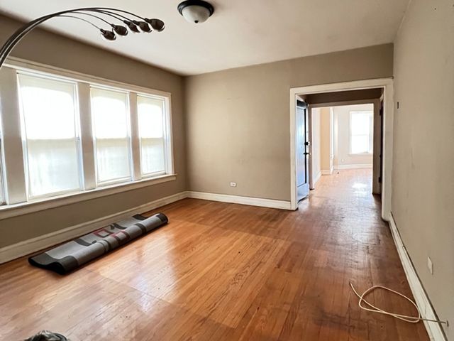 7823 S Cornell Avenue, Chicago, IL 60649