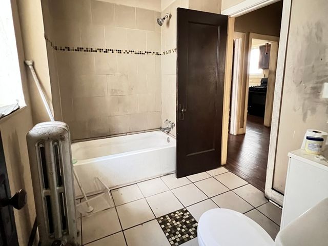 7823 S Cornell Avenue, Chicago, IL 60649