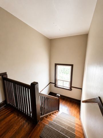 7823 S Cornell Avenue, Chicago, IL 60649