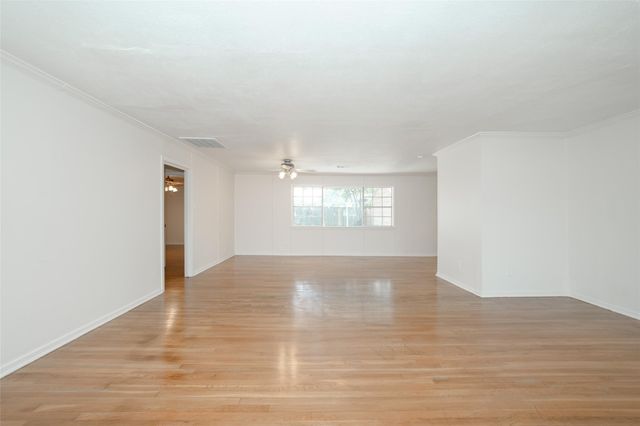 9519 Val Verde Street, Houston, TX 77063