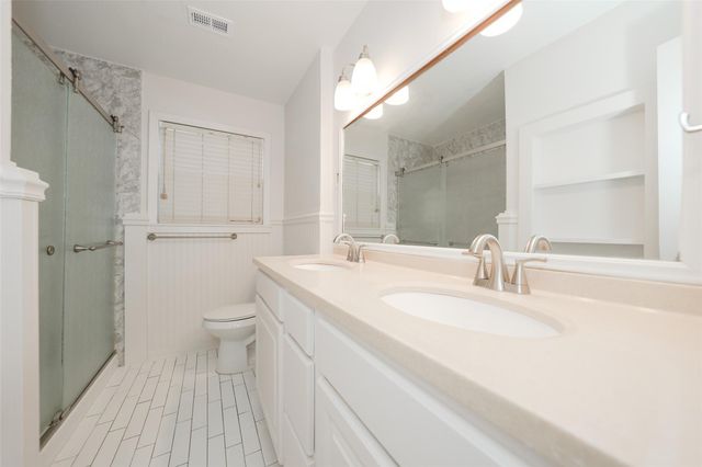 9519 Val Verde Street, Houston, TX 77063