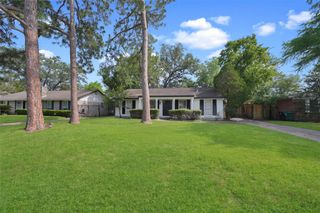 9519 Val Verde Street, Houston, TX 77063
