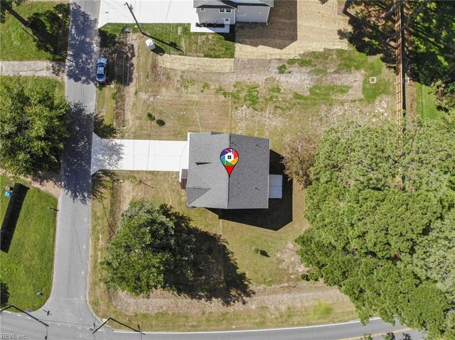 345 Ewell LN, Chesapeake, VA 23322