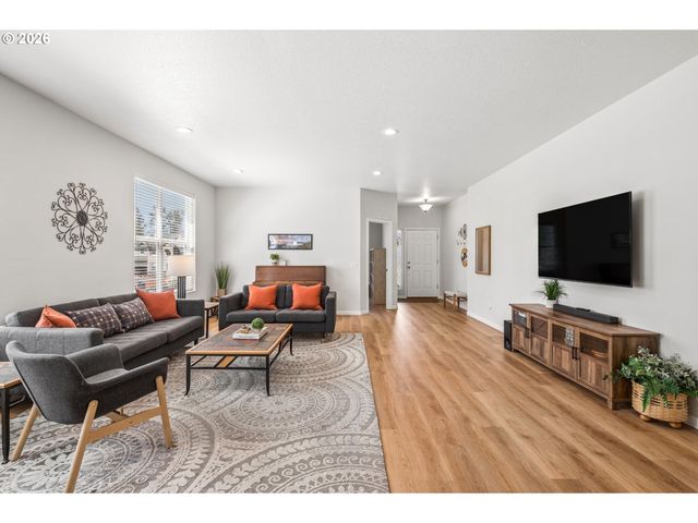 28680 Se ASH TREE Pl, Boring, OR 97009