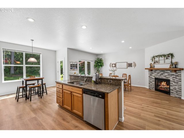 28680 Se ASH TREE Pl, Boring, OR 97009