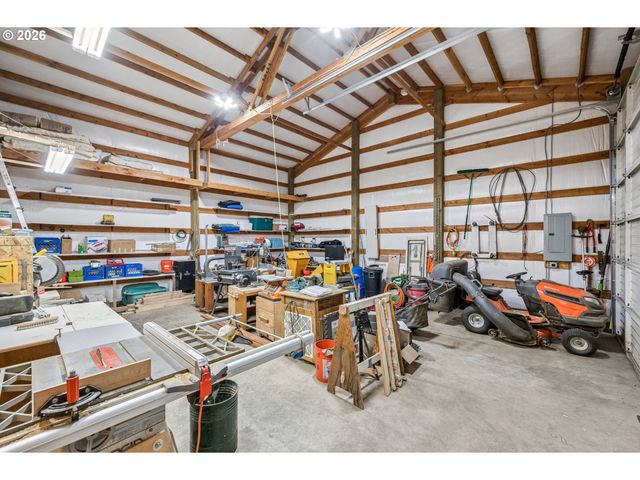 28680 Se ASH TREE Pl, Boring, OR 97009