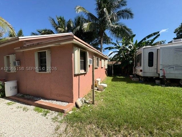 8044 NW 1st Pl, Miami, FL 33150