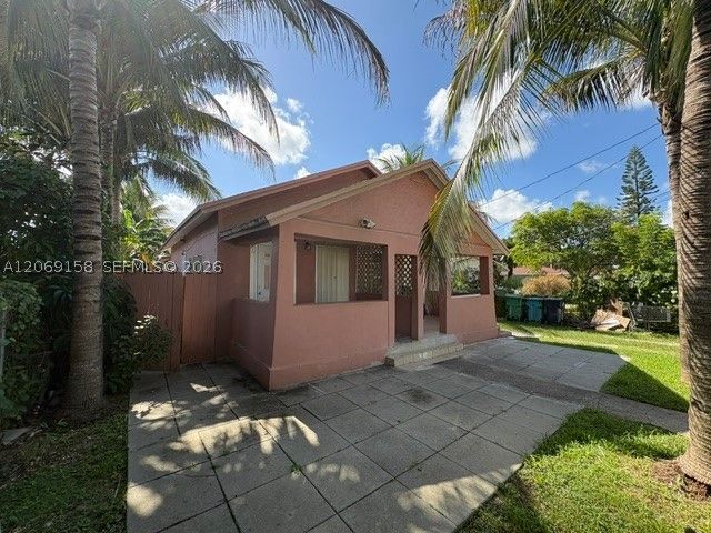 8044 NW 1st Pl, Miami, FL 33150