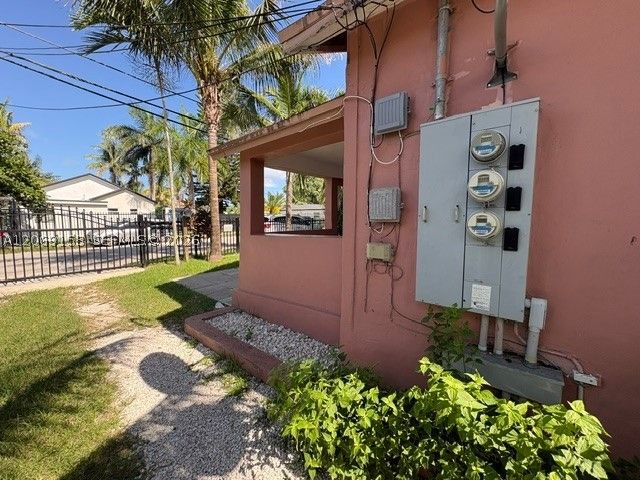 8044 NW 1st Pl, Miami, FL 33150