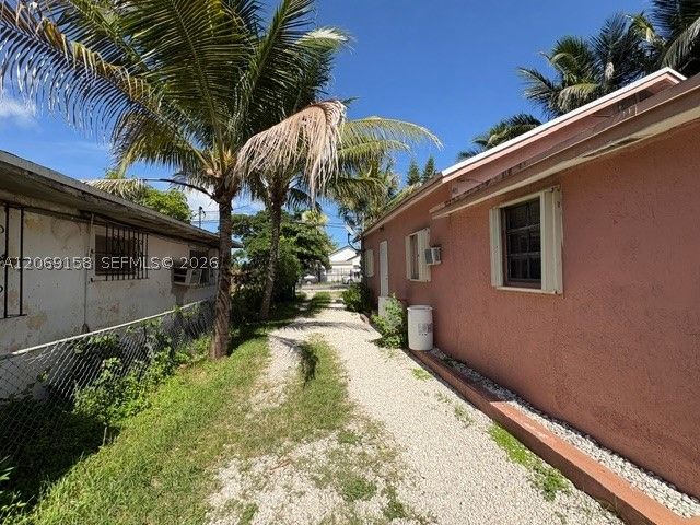 8044 NW 1st Pl, Miami, FL 33150
