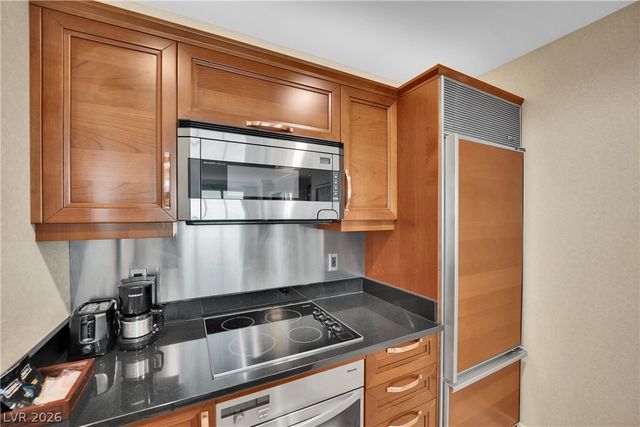 135 East Harmon Avenue 2814, Las Vegas, NV 89109
