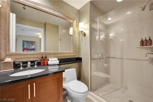 135 East Harmon Avenue 2814, Las Vegas, NV 89109