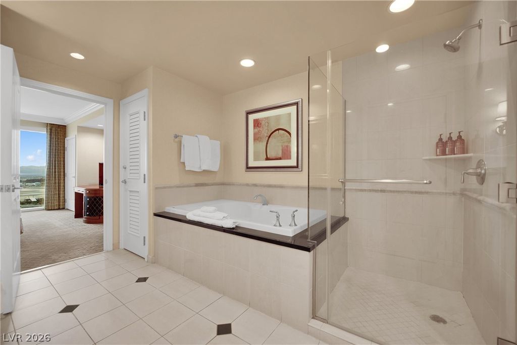 135 East Harmon Avenue 2814, Las Vegas, NV 89109 — photo 3