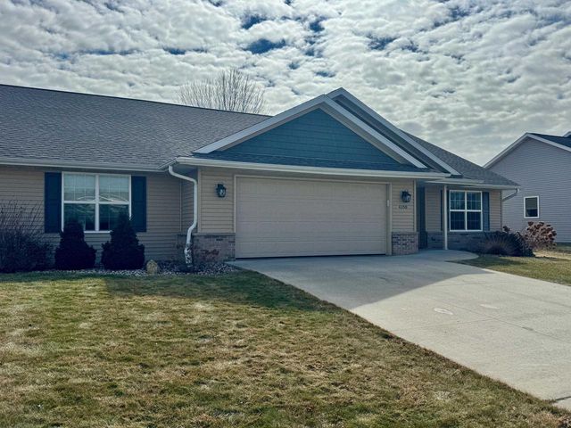 4350 Huntinghorne Drive, Janesville, WI 53546