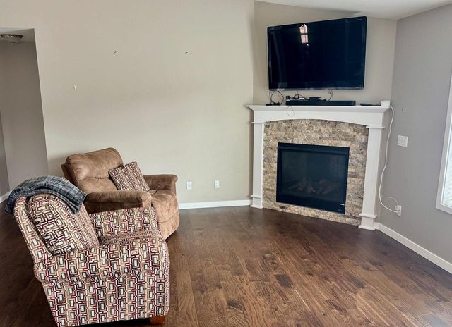 4350 Huntinghorne Drive, Janesville, WI 53546