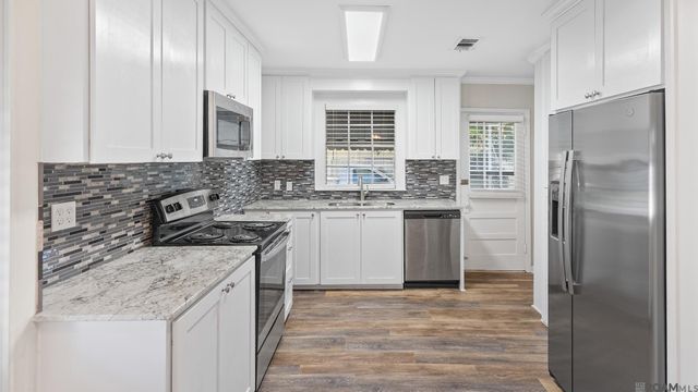 759 Avenue D, Port Allen, LA 70767