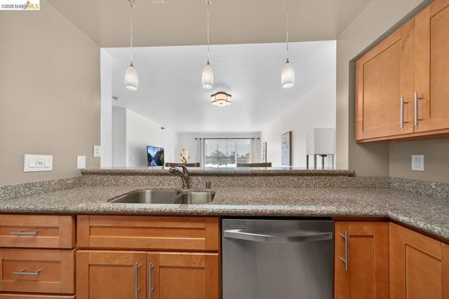 1205 Melville Sq 204, Richmond, CA 94804