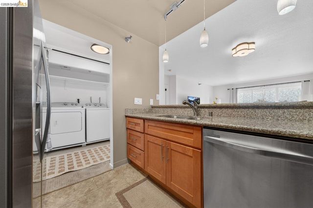 1205 Melville Sq 204, Richmond, CA 94804