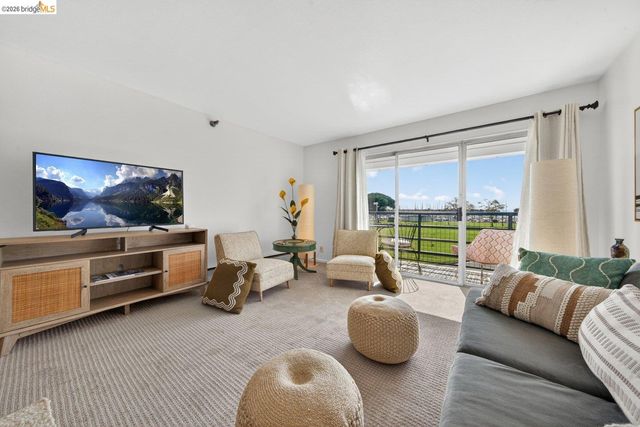 1205 Melville Sq 204, Richmond, CA 94804