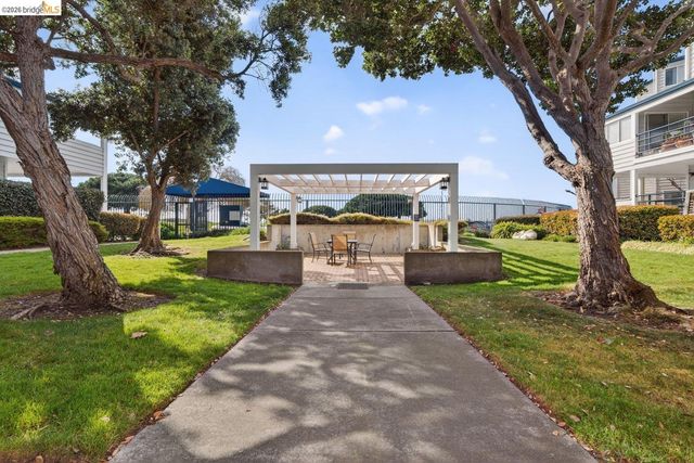 1205 Melville Sq 204, Richmond, CA 94804