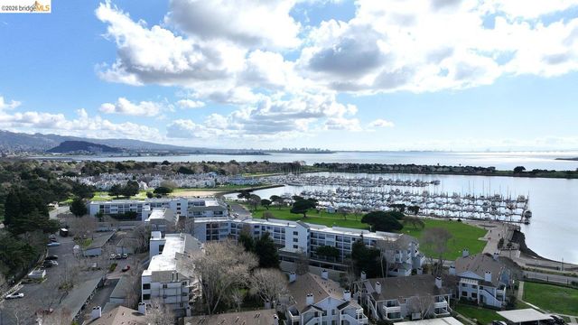 1205 Melville Sq 204, Richmond, CA 94804