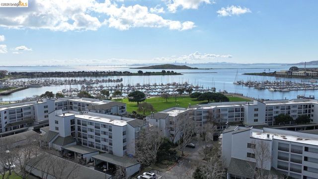 1205 Melville Sq 204, Richmond, CA 94804