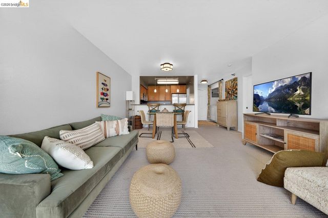 1205 Melville Sq 204, Richmond, CA 94804