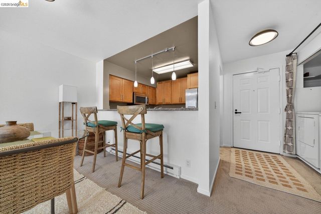 1205 Melville Sq 204, Richmond, CA 94804