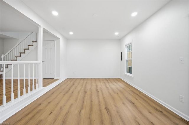 5619 Trafalgar ARCH, Portsmouth, VA 23701