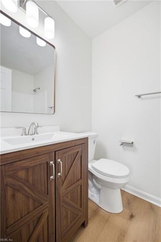 5619 Trafalgar ARCH, Portsmouth, VA 23701