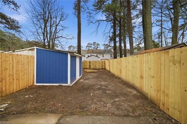 5619 Trafalgar ARCH, Portsmouth, VA 23701