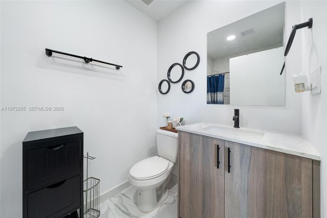 209 NW 13th Pl, Florida City, FL 33034