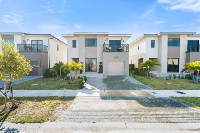 209 NW 13th Pl, Florida City, FL 33034