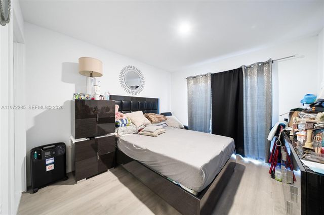 209 NW 13th Pl, Florida City, FL 33034