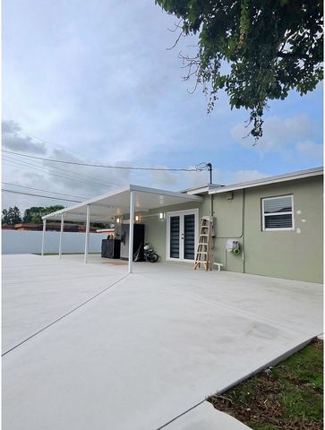 3251 NW 177th Ter, Miami Gardens, FL 33056