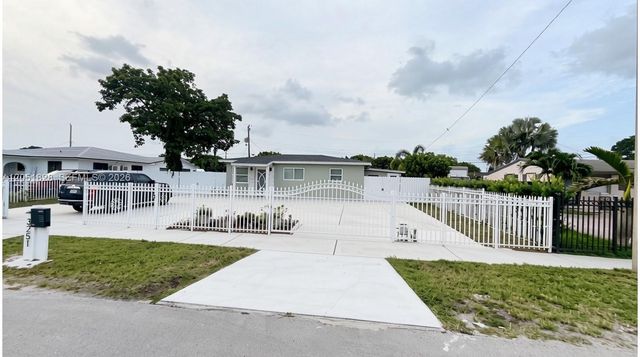 3251 NW 177th Ter, Miami Gardens, FL 33056