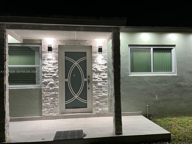 3251 NW 177th Ter, Miami Gardens, FL 33056