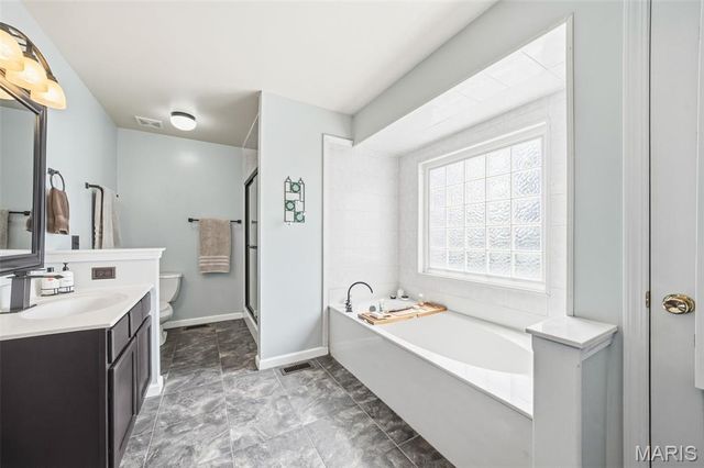 1753 Monet Drive, Dardenne Prairie, MO 63368