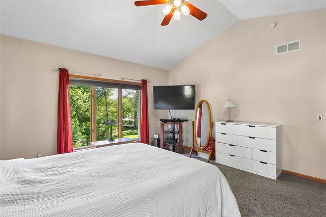 3057 Sandy Beach Road, Swisher, IA 52338