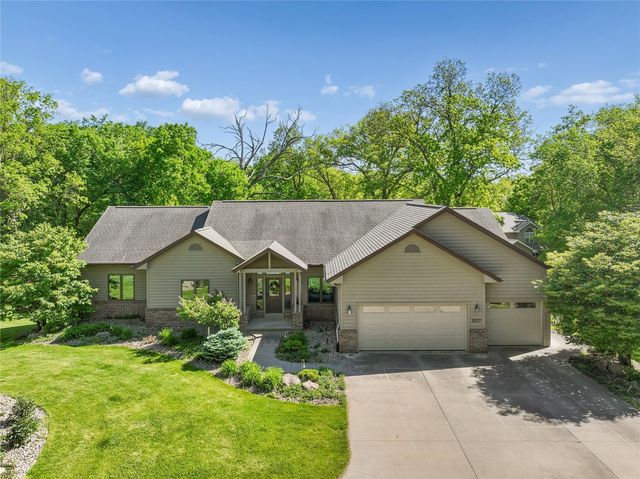 3057 Sandy Beach Road, Swisher, IA 52338