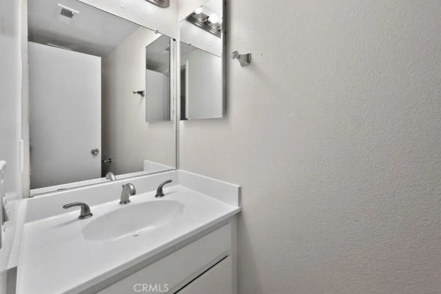 1381 S Walnut 2304, Anaheim, CA 92802