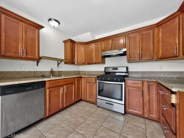 1381 S Walnut 2304, Anaheim, CA 92802