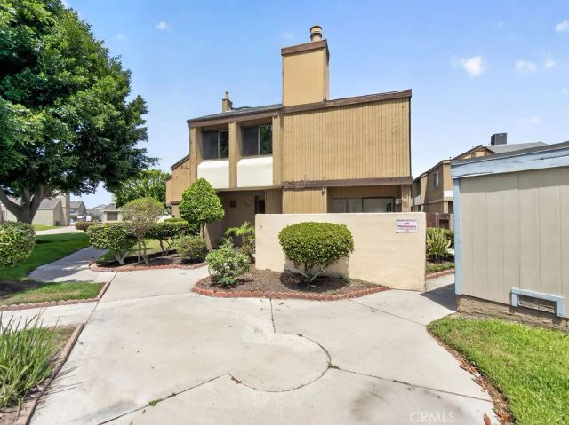 1381 S Walnut 2304, Anaheim, CA 92802