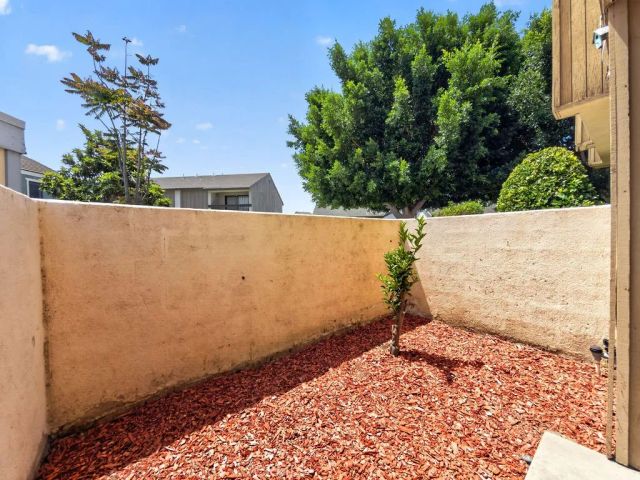 1381 S Walnut 2304, Anaheim, CA 92802