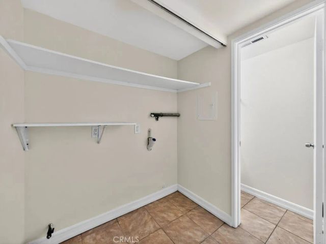 1381 S Walnut 2304, Anaheim, CA 92802
