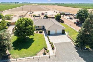 12420 S Chestnut Avenue, Fresno, CA 93725