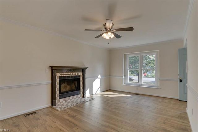 1216 Springwell PL, Newport News, VA 23608